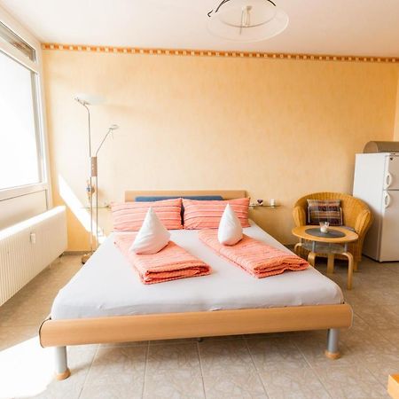 Ferienwohnung Kratzer วัลเทนโฮเฟน ภายนอก รูปภาพ