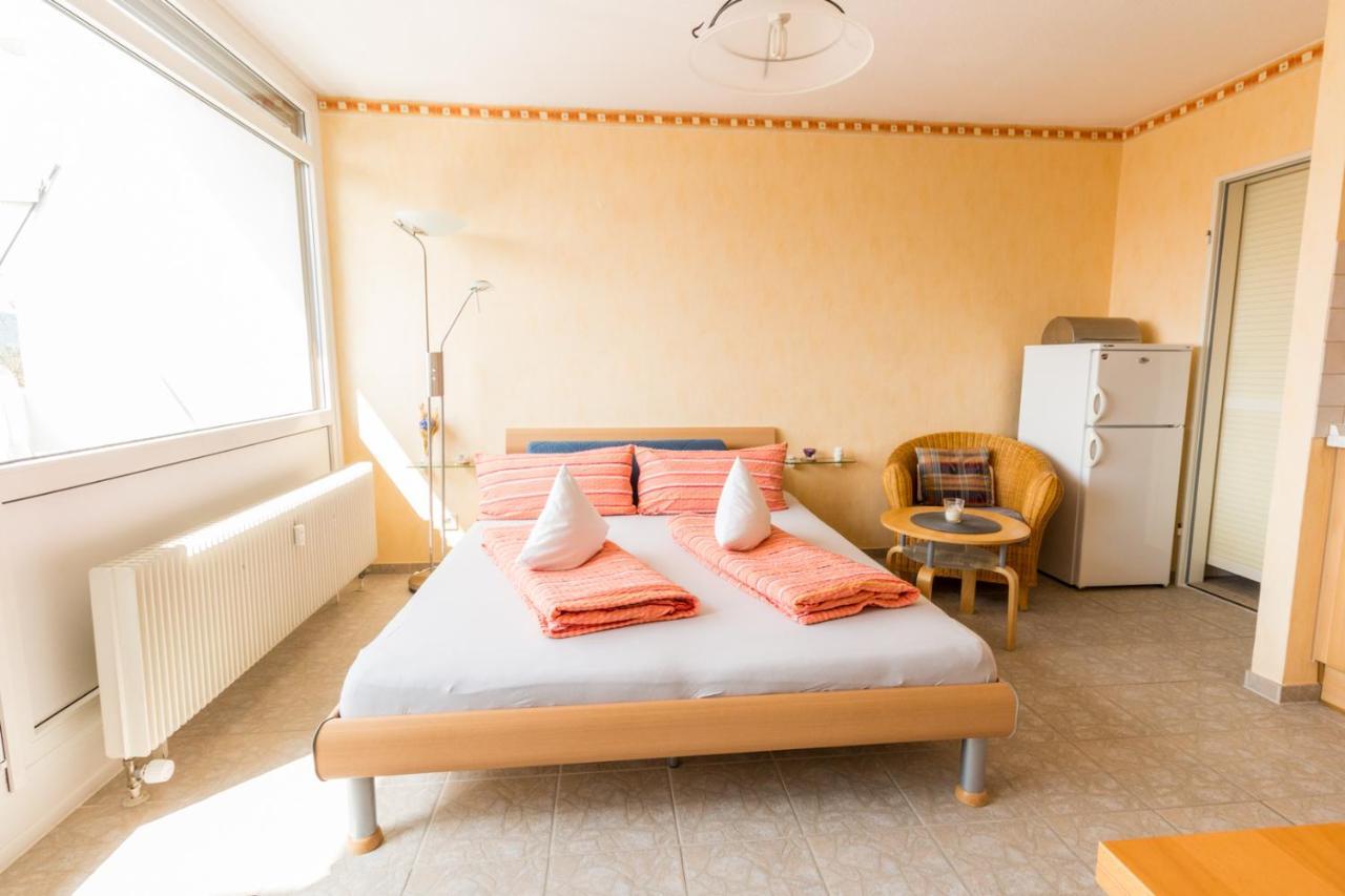 Ferienwohnung Kratzer วัลเทนโฮเฟน ภายนอก รูปภาพ