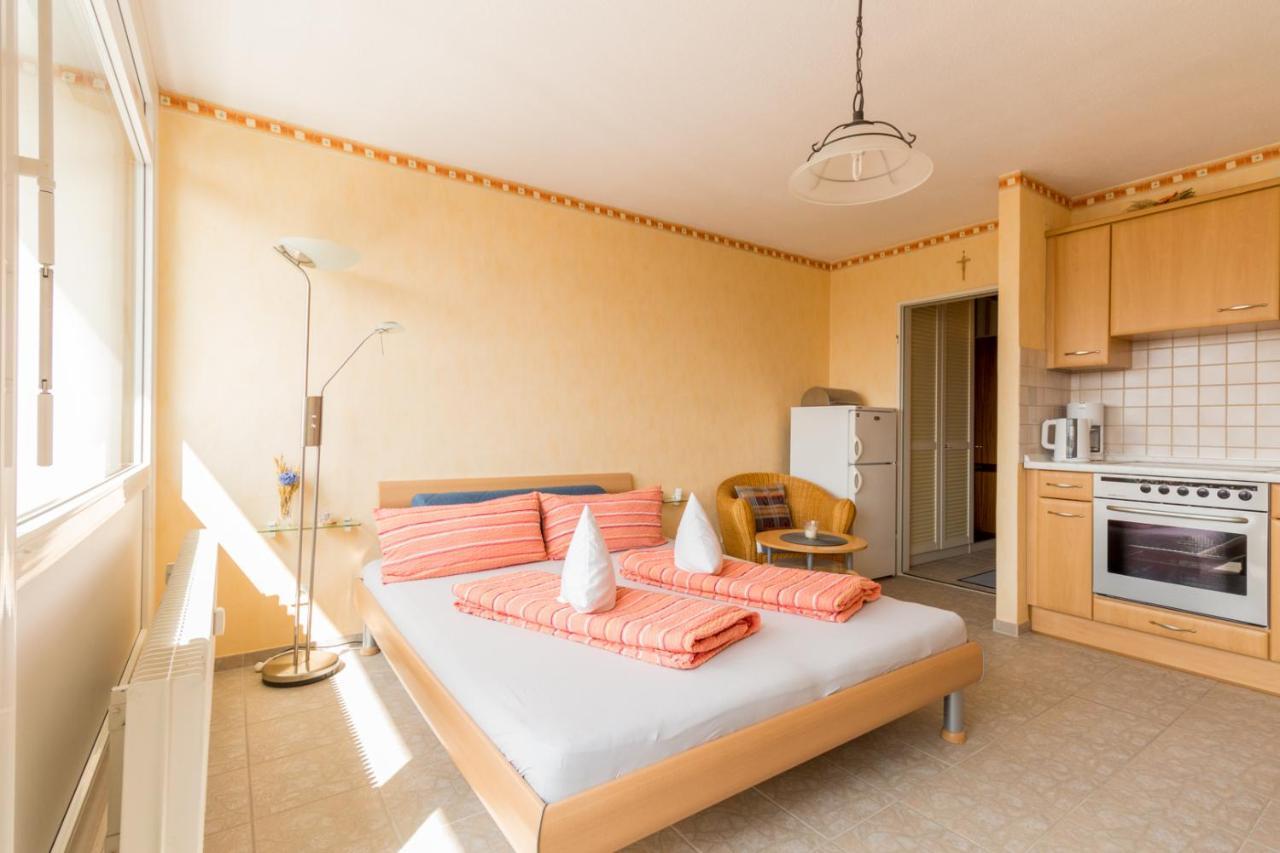 Ferienwohnung Kratzer วัลเทนโฮเฟน ภายนอก รูปภาพ